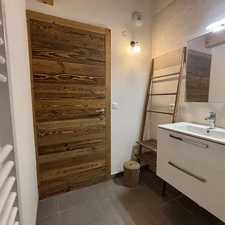 Apartment Soldanelles A15 : Votre Cocon Lumineux Au Centre De Châtel